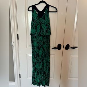 Banana Republic Pleated Tropical Green Navy Maxi Dress XS